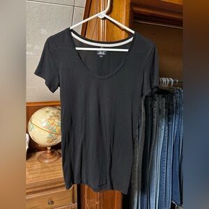 Woman’s  Victoria Secret Tshirt